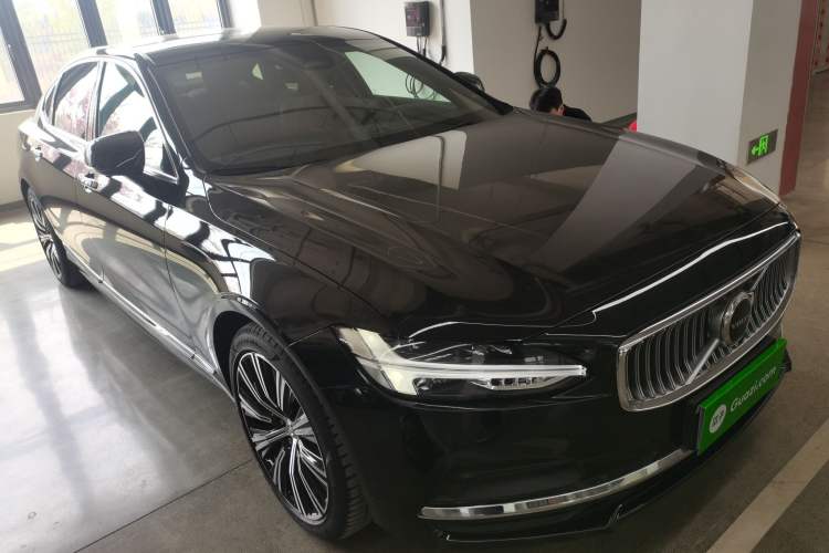 Used Volvo S90 2023 B5 Zhiyuan Luxury Edition