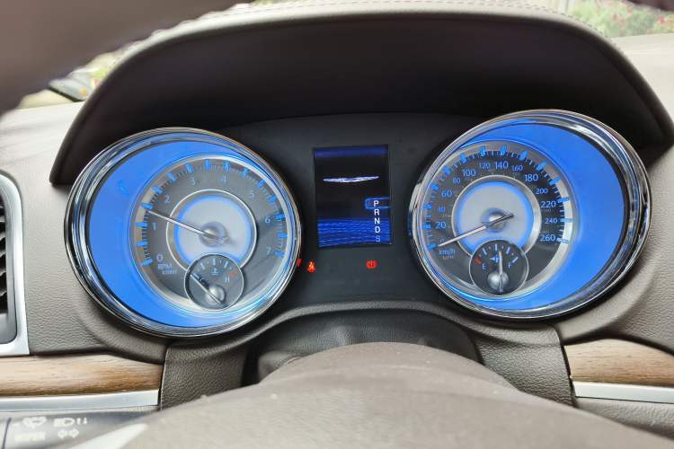 Used Chrysler 300C 2014 3.0L Excellence Edition