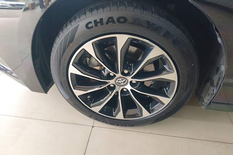 Used Toyota Avalon 2022 2.5L Luxury Edition Exterior 4