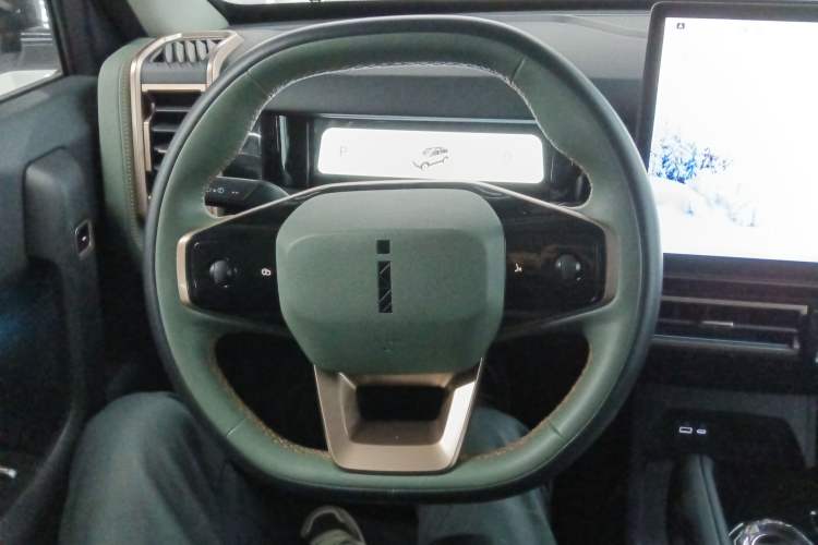 Used iCAR 03 2024 472km Four-Wheel Drive Long-Range Intelligent Advanced Version Steering Wheel