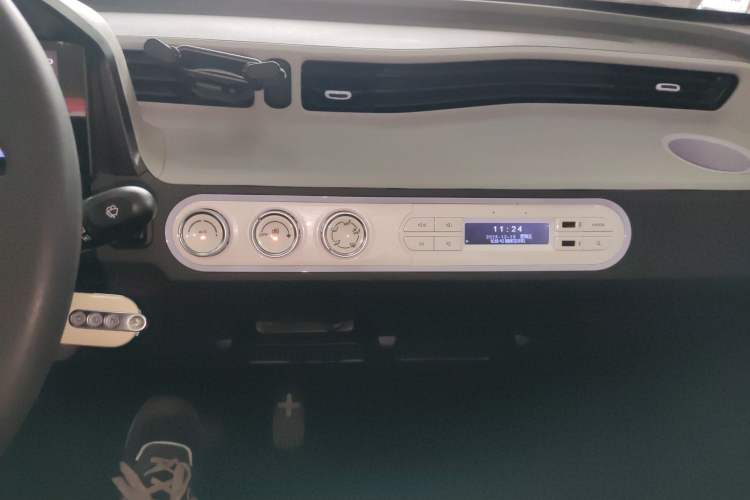 Used Wuling Hongguang MINIEV 2022 Macaron Colorful Edition Lithium Iron Phosphate Audio And AC Panel