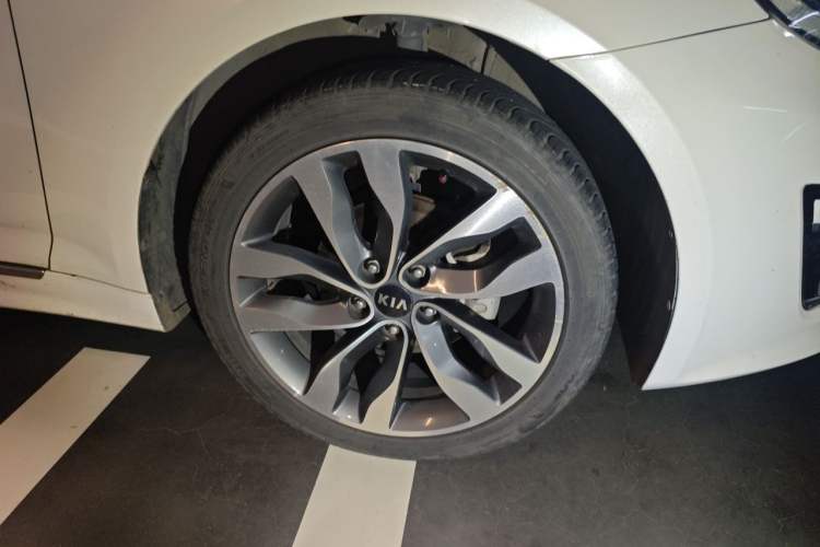 Used Kia K5 2014 2.0L Automatic LUXURY
