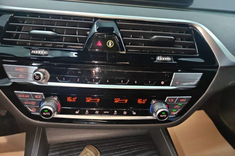 Used BMW 5 Series 2023 530Li Leading Model M Sport Package