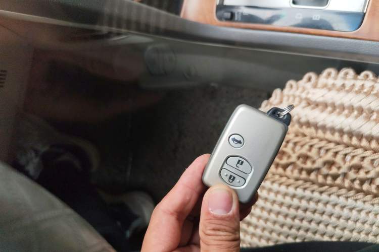 Used Toyota Camry 2010 240HV Gbook Smart Navigation Edition
