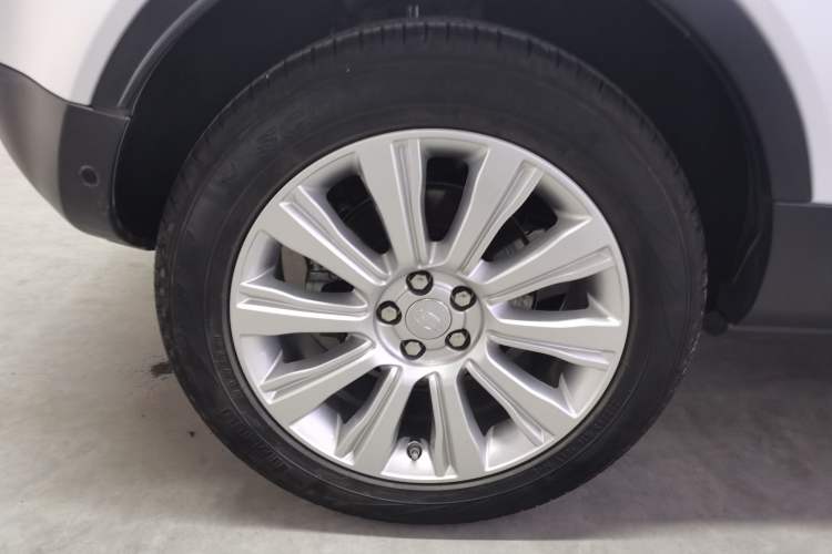 Used Land Rover Range Evoque 2018 240 PS SE Smart Brilliance Edition Right Rear Wheel Hub