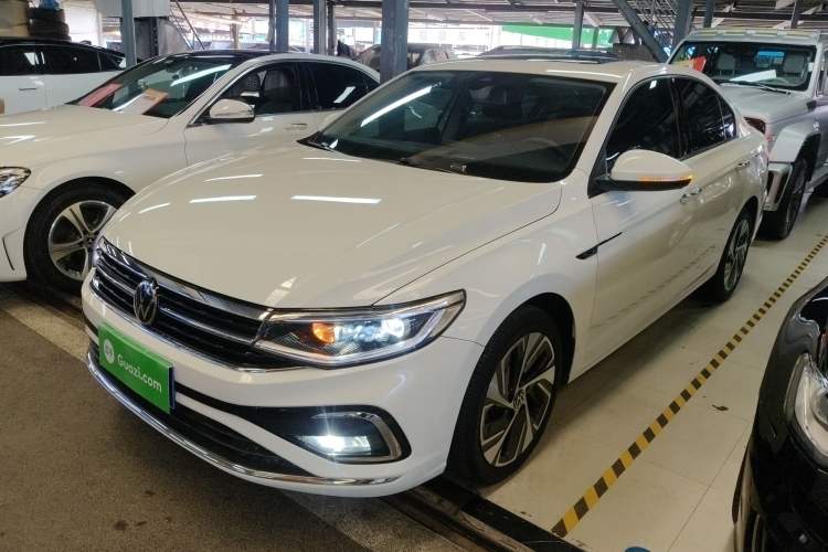 Used Volkswagen Bora 2023 300TSI DSG Prestige Edition