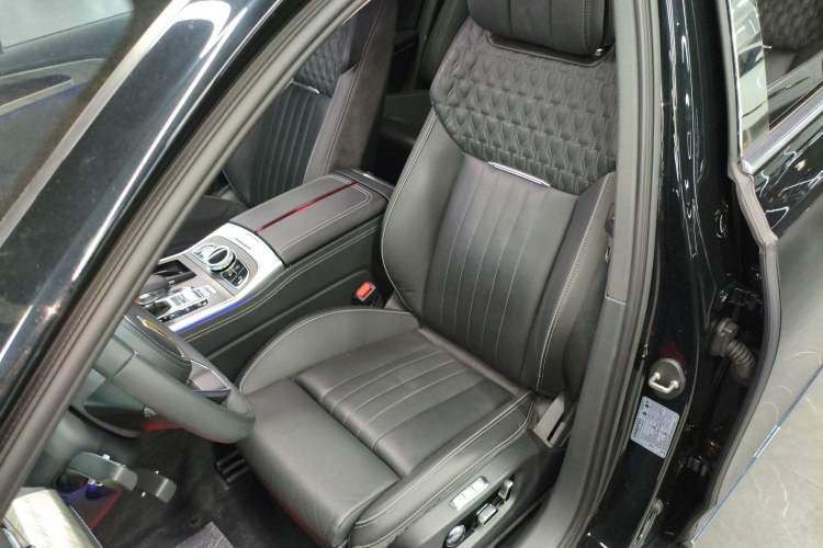 Used Hongqi H9 2022 2.0T Smart Connect Flagship Edition
