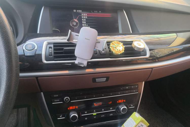 Used BMW 5 Series GT 2015 528i Leading Model Audio And AC Panel