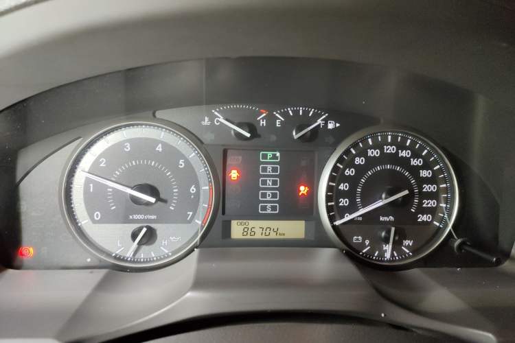 Used Toyota Land Cruiser 2019 4.0L 7-Seater Automatic Transmission Middle East Version
