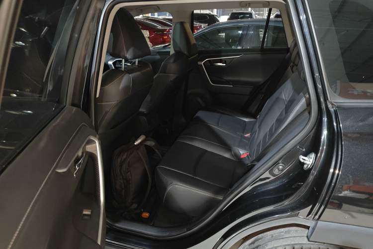 Used Toyota RAV4 2020 2.0L CVT Two-Wheel Drive Prestige Edition