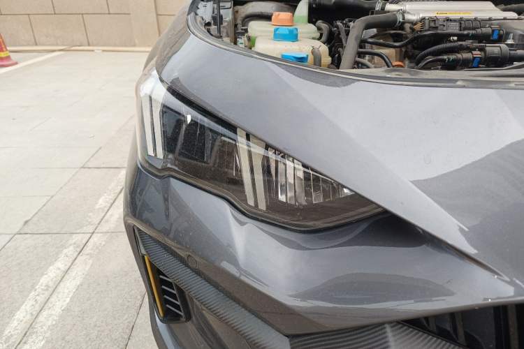 Used GAC Trumpchi EMPOW 2023 270T DCT J15 Version Right Front Headlight