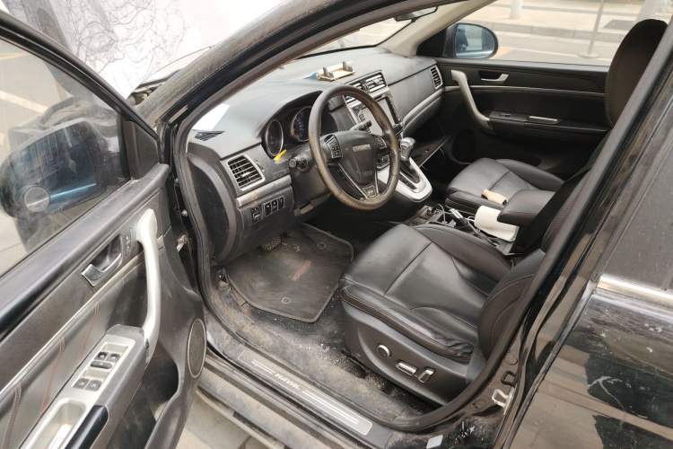 Used Haval H6 2015 Sport Edition 1.5T Automatic Two-Wheel Drive Luxury Model