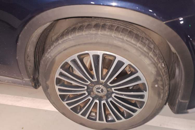 Used Mercedes-Benz GLC 2018 Facelifted GLC 260 4MATIC Dynamic Edition Right Front Wheel Hub