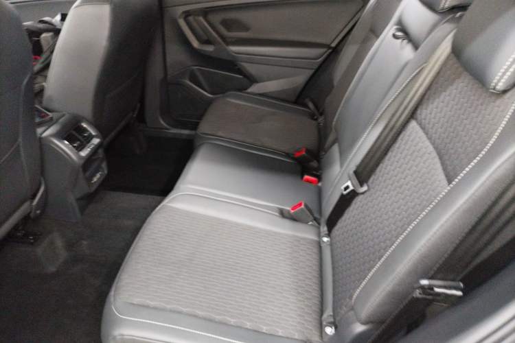 Used Volkswagen Tiguan L 2019 330TSI Automatic Two-Wheel Drive Luxury Edition China VI Standard