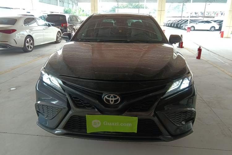 Used Toyota Camry 2023 2.0S Knight Edition