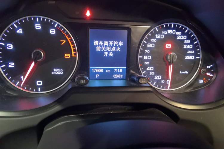 Used Audi Q5 2018 Collector's Edition 40 TFSI Technology Model
