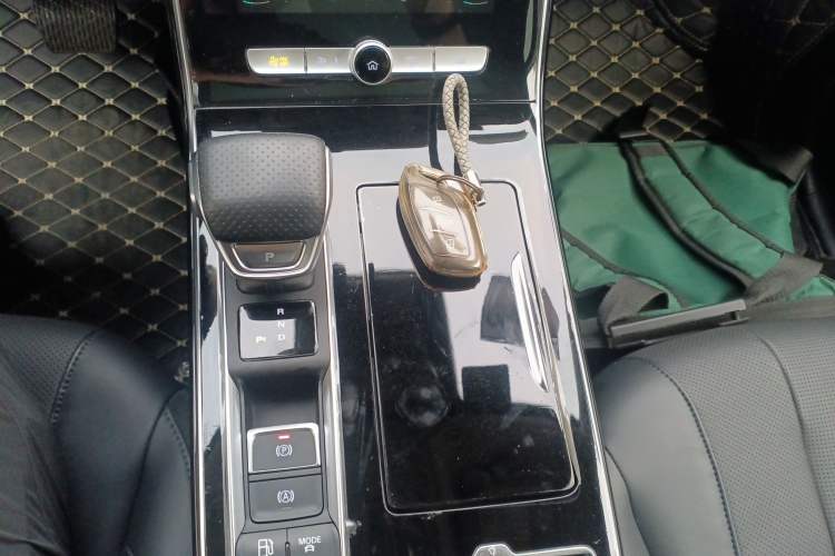 Used Roewe RX5 eMAX 2020 500 PHEV Premium Smart Cabin