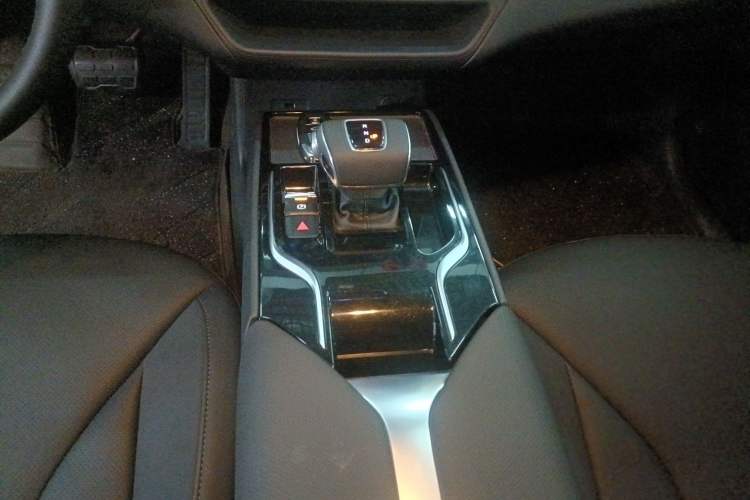 Used Hongqi E-QM5 2024 500km Range Edition
