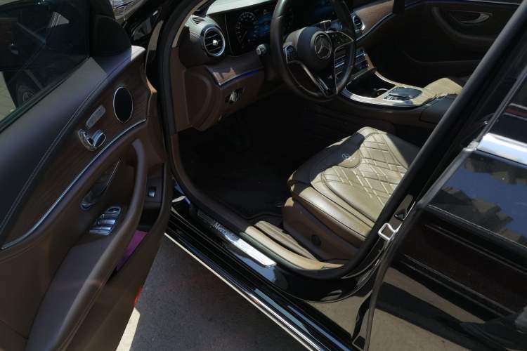 Used Mercedes-Benz E-Class 2021 Facelift E 260 L
