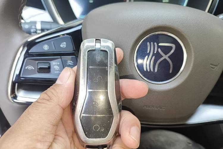 Used BYD Han 2023 EV Champion Edition 506KM Front-Wheel-Drive Premium Model

