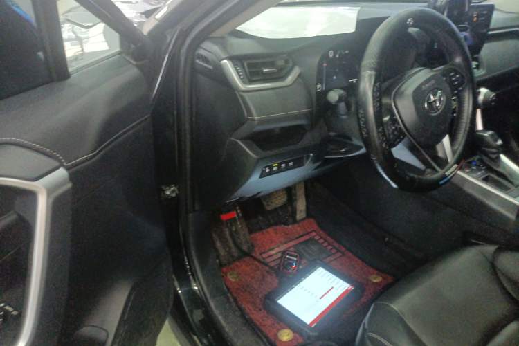 Used Toyota RAV4 2023 2.0L CVT Two-Wheel Drive Fashion Plus Edition