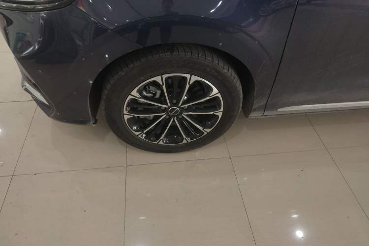 Used Roewe iMAX8 2021 400TGI Supreme Series Prestige Edition
