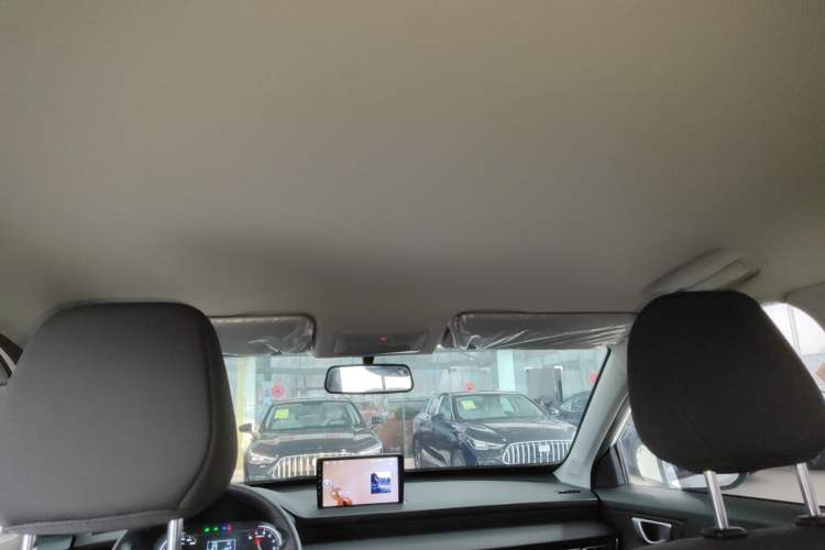 Used Wuling Alvez 2022 1.5L Manual Free-Style Model
