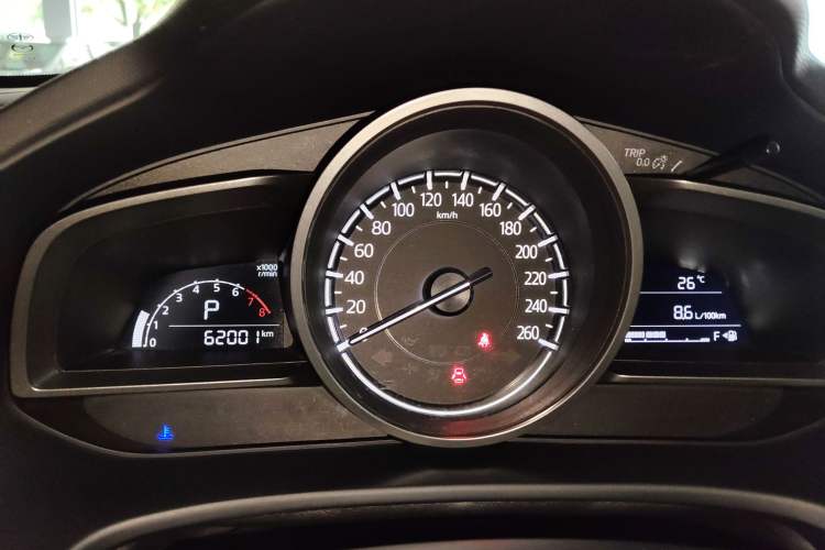 Used Mazda CX-4 2018 2.0L Automatic Two-Wheel Drive Blue Sky Dynamic Version China VI Standard Instrument Cluster