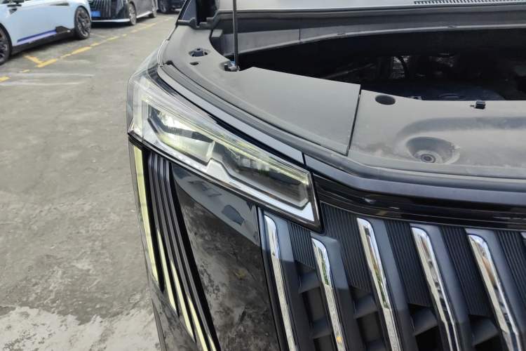 Used GAC Trumpchi M8 2024 Master Series 400T Prestige Edition Right Front Headlight