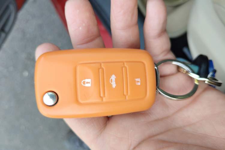 Used Volkswagen Sagitar 2012 1.4TSI Automatic Luxury Edition Vehicle Key