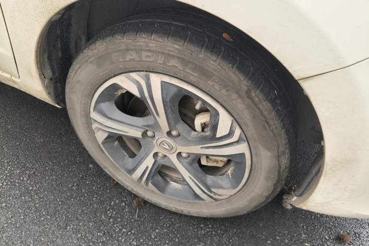 Used CHANGAN Benni E-Star 2022 Qingxin Edition Colorful Model Lithium Iron Phosphate Right Front Wheel Hub