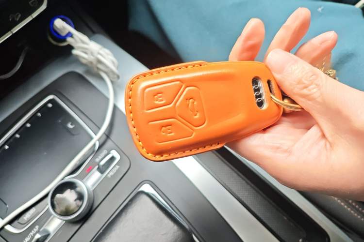 Used Audi Q5L 2018 40 TFSI Prestige Fashion Edition China V Vehicle Key