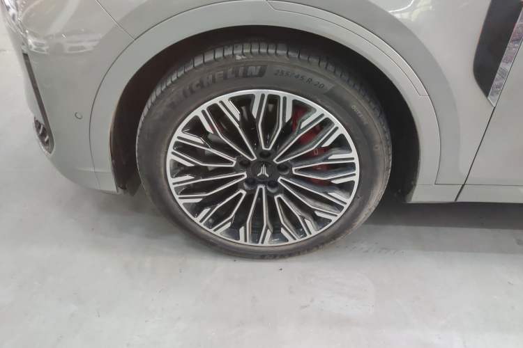 Used VOYAH FREE 2025 Model FREE+ Rear-Drive Qiankun Edition
