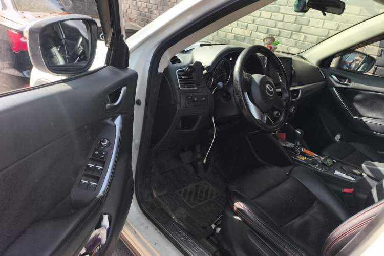 Used Mazda CX-5 2015 2.0L Automatic Two-Wheel Drive Urban Version Driver Seat