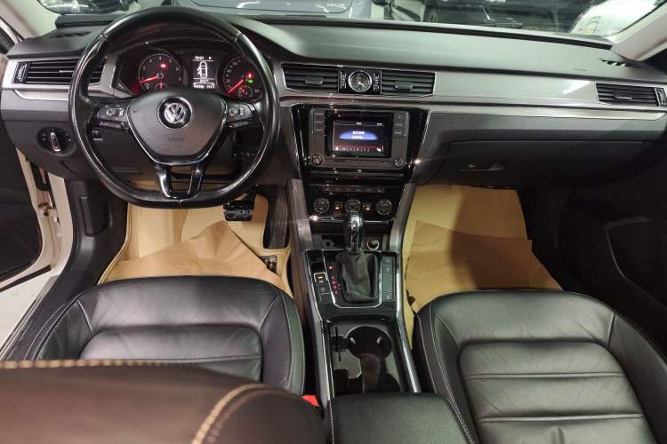 Used Volkswagen Passat 2016 330TSI DSG Luxury Edition