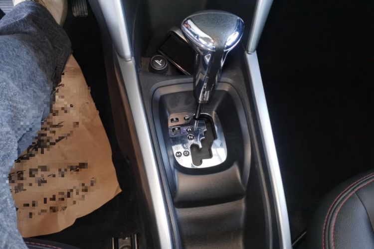 Used Citroen C3-XR 2015 1.6L Automatic Pioneer Model Gear Lever