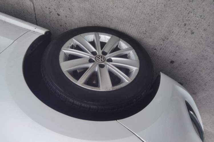 Used Volkswagen Polo 2014 1.4L Automatic Comfort Edition Exterior 4