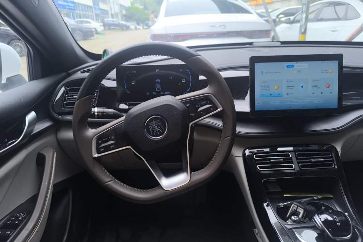 Used BYD Qin PLUS 2023 Champion Edition DM-i 55KM Leading Model Steering Wheel