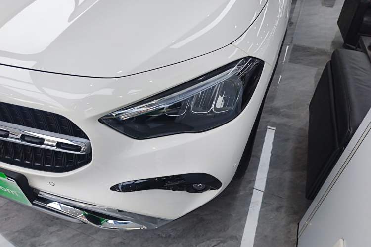 Used Mercedes-Benz GLA 2024 GLA 200 Left Front Headlight