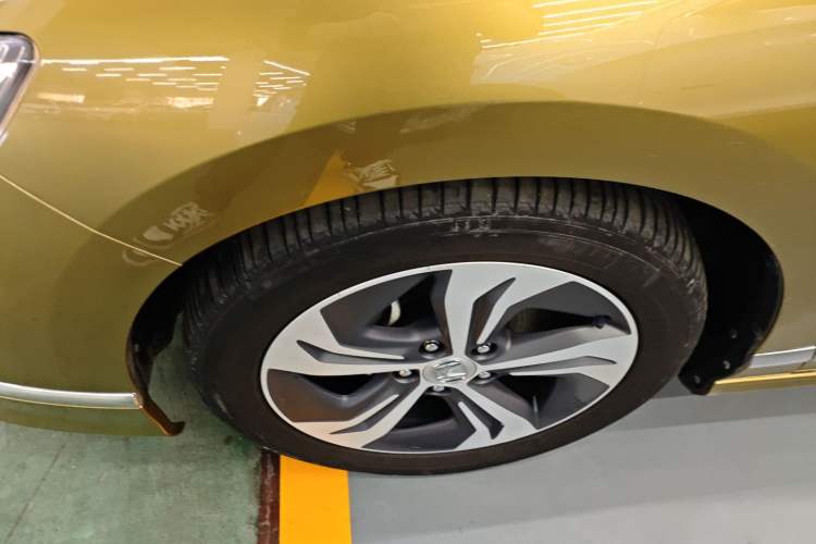 Used Honda Spirior 2017 Hybrid 2.0L Pure Edition
