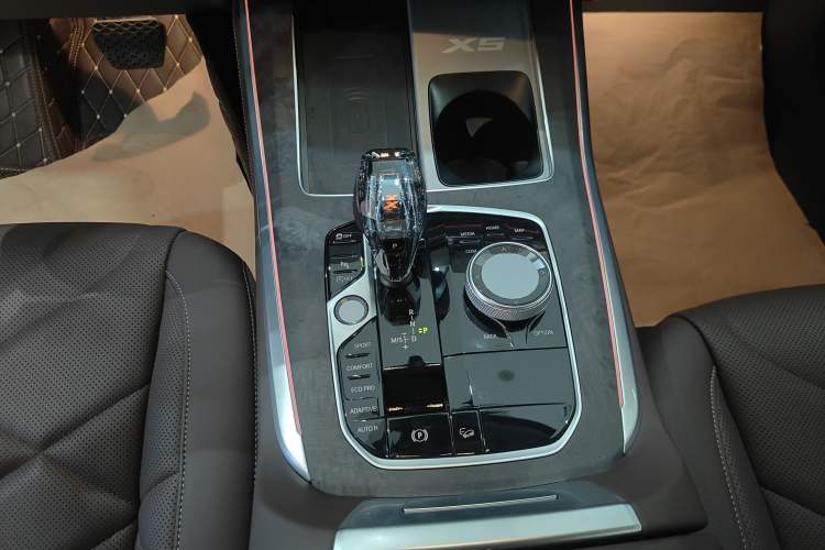 Used BMW X5 2022 Restyled xDrive 30Li M Sport Package
