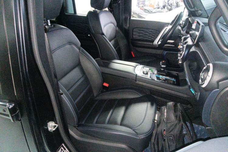 Used BAIC Off-Road BJ40 2021 2.0D Automatic Four-Wheel Drive Blade Hero Edition Adventurer Type Right Front Seat