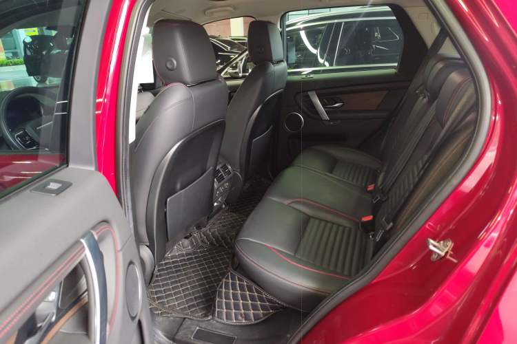 Used Land Rover Discovery Sport 2022 249 PS R-Dynamic SE Performance Tech Edition 5 Seats Left Rear Seat