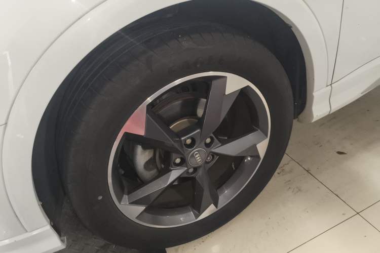 Used Audi Q3 2021 35 TFSI Fashion Dynamic Model