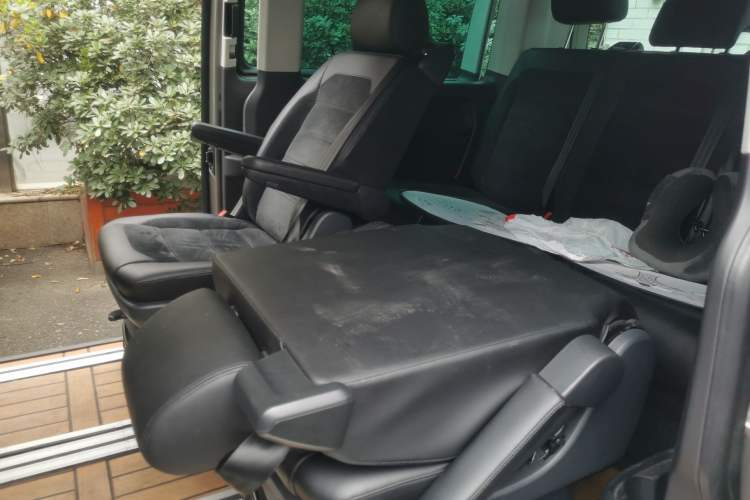 Used Volkswagen Multivan 