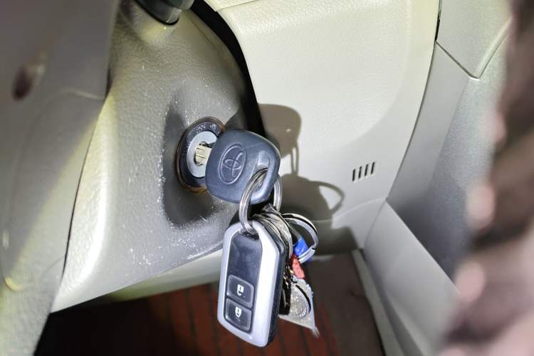 Used Toyota Verso 2015 180E CVT Crossover Edition