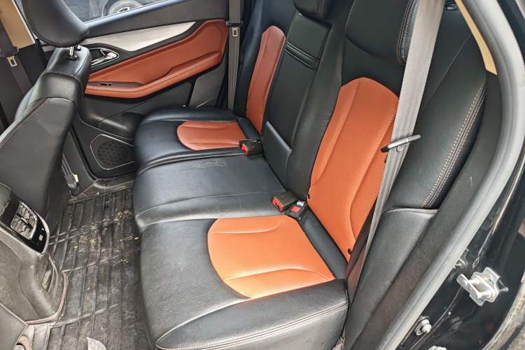 Used Baojun 560 2016 1.8L iAMT Elite Edition