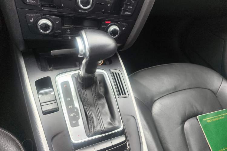 Used Audi A5 2012 2.0TFSI Sportback Gear Lever