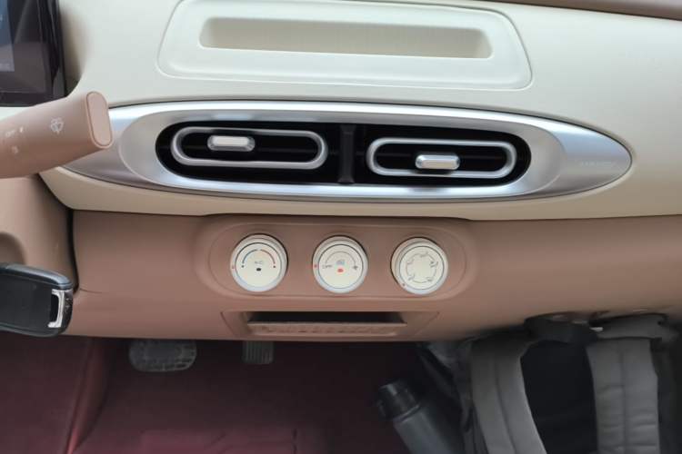 Used Wuling Hongguang MINIEV 2025 Four-Door Version Advanced Edition
