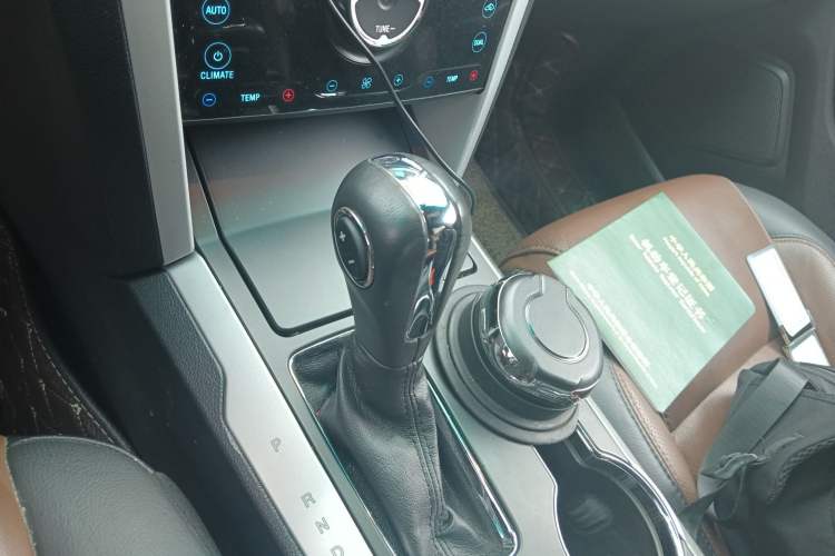 Used Ford Explorer 2013 3.5L Deluxe Model